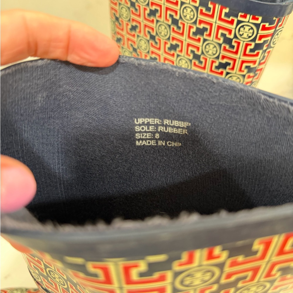 Tory Burch Red and Navy logo rain boot - Picture 4 of 4